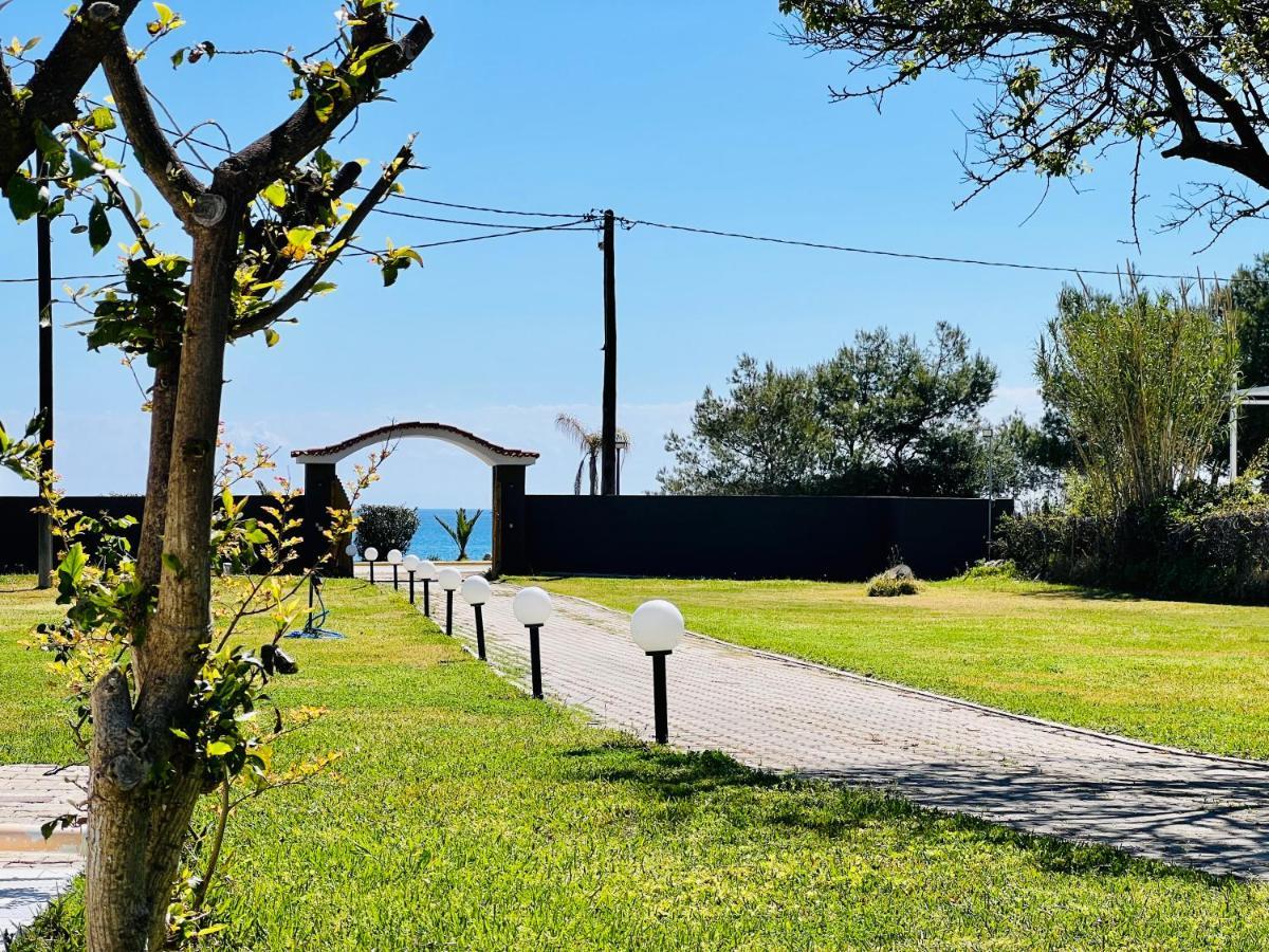 فندق Gazonia Family Estate Skala  المظهر الخارجي الصورة