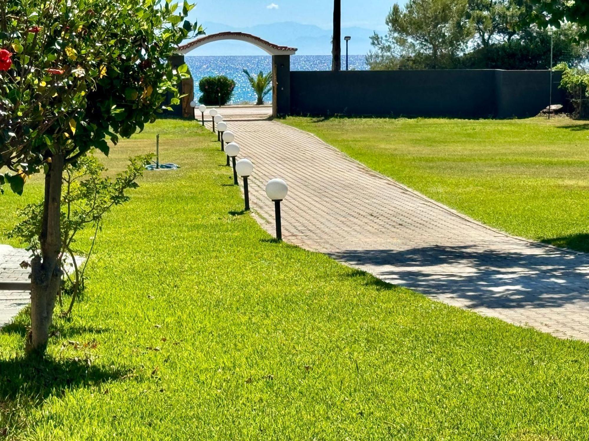 فندق Gazonia Family Estate Skala  المظهر الخارجي الصورة